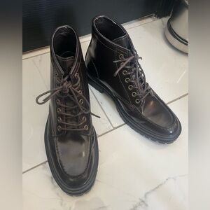 Express Men’s Size 9 Brown Leather Laced-up Ankle boots